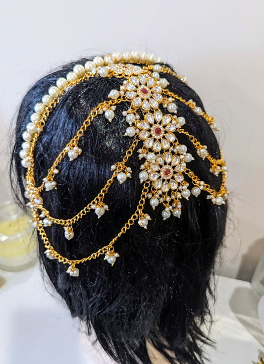 Trending Pearl and Stones Hairband