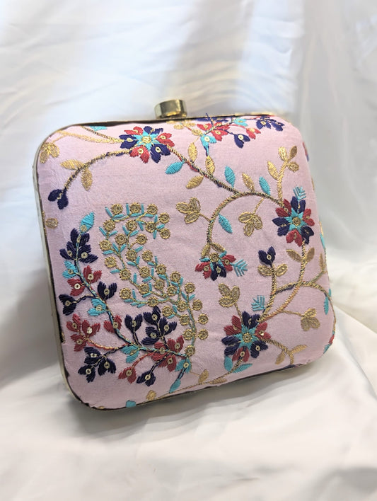 Embroidered Clutch-Pink